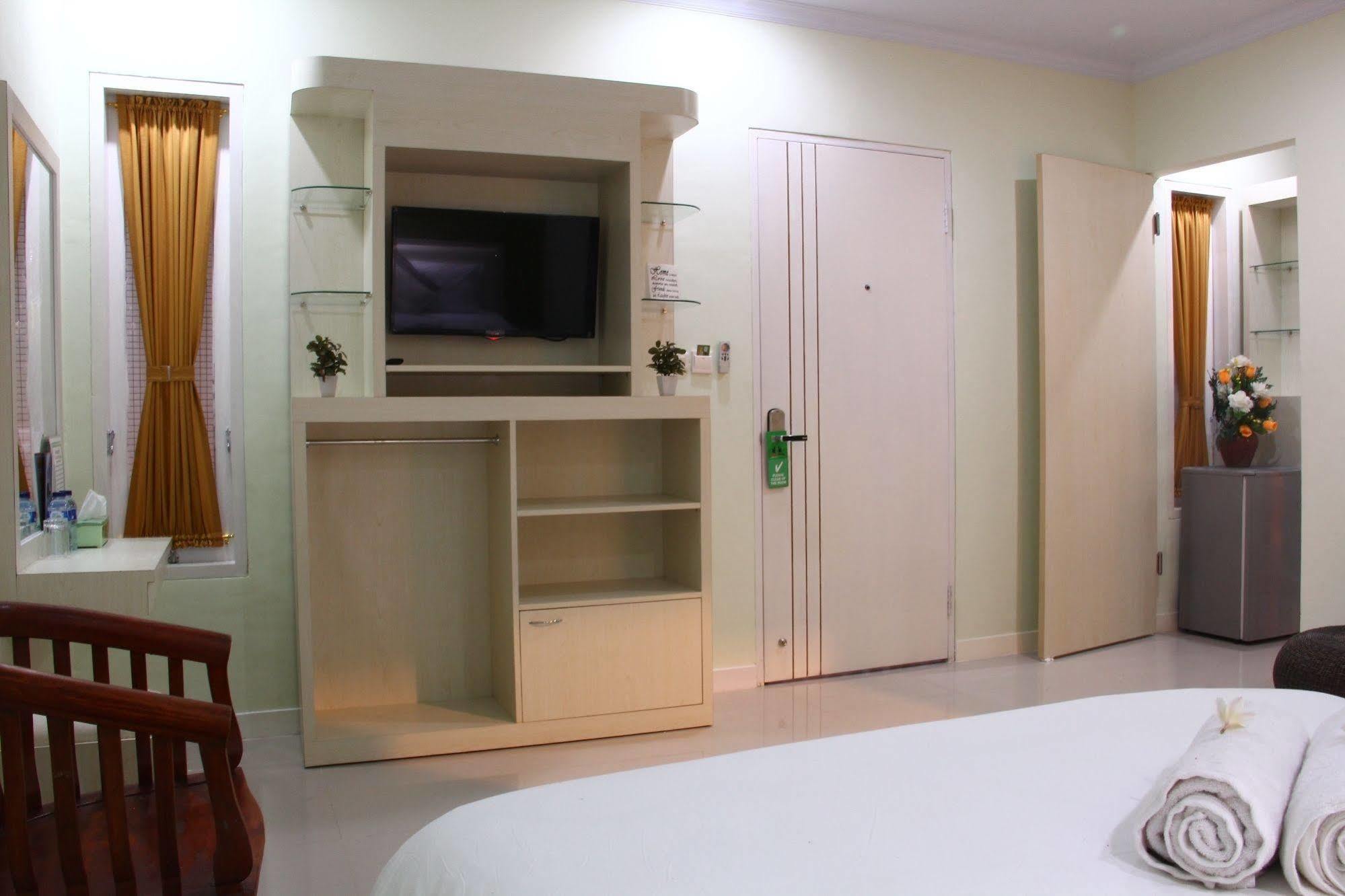 Dedy Beach Inn Kuta Lombok Zewnętrze zdjęcie