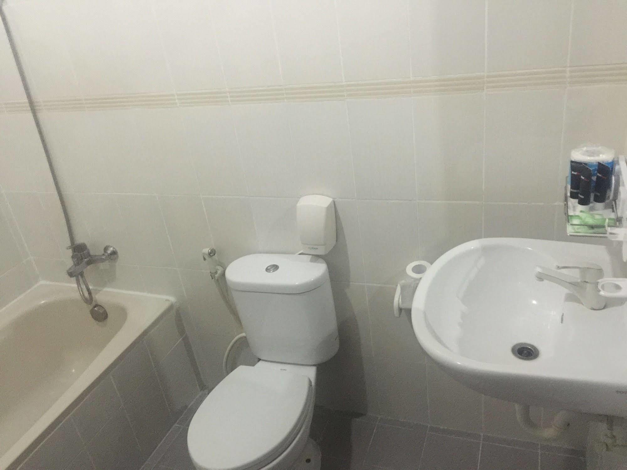 Dedy Beach Inn Kuta Lombok Zewnętrze zdjęcie